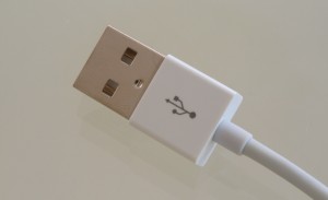 Das Mumbi Lightning USB Kabel für Apple iPhone, iPad und iPods